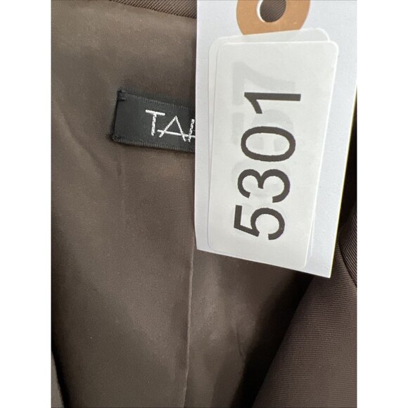 Tahari Women's Jacket Blazer Size 2 Solid Brown 3 Buttons Lined Long Sleeves - Picture 9 of 9